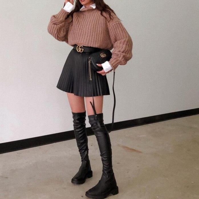 Tove - Kurze plissierte Röcke