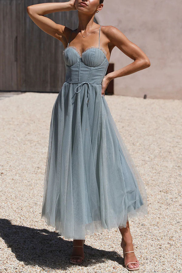 Laura - Elegantes Maxikleid ohne Rücken
