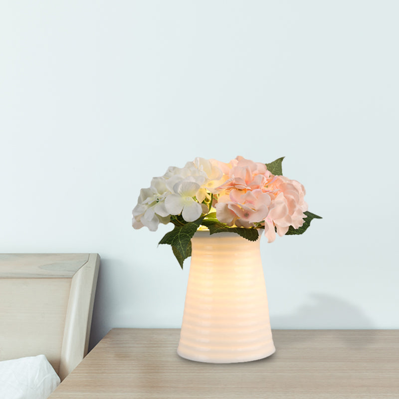 Gloriva – Elegante LED-Glaslampe im Art Deco-Stil