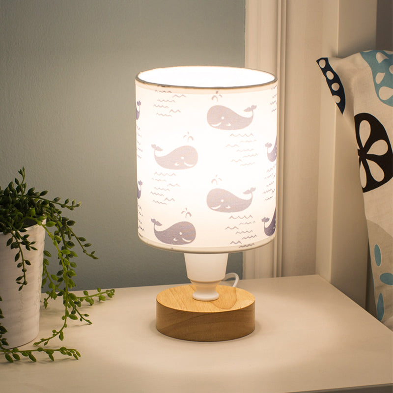 Naturis – moderne Tischlampe aus Stoff