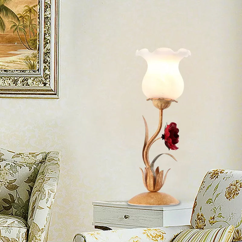 Florvia – Have-inspirierte Tischlampe aus mattiertem Glas
