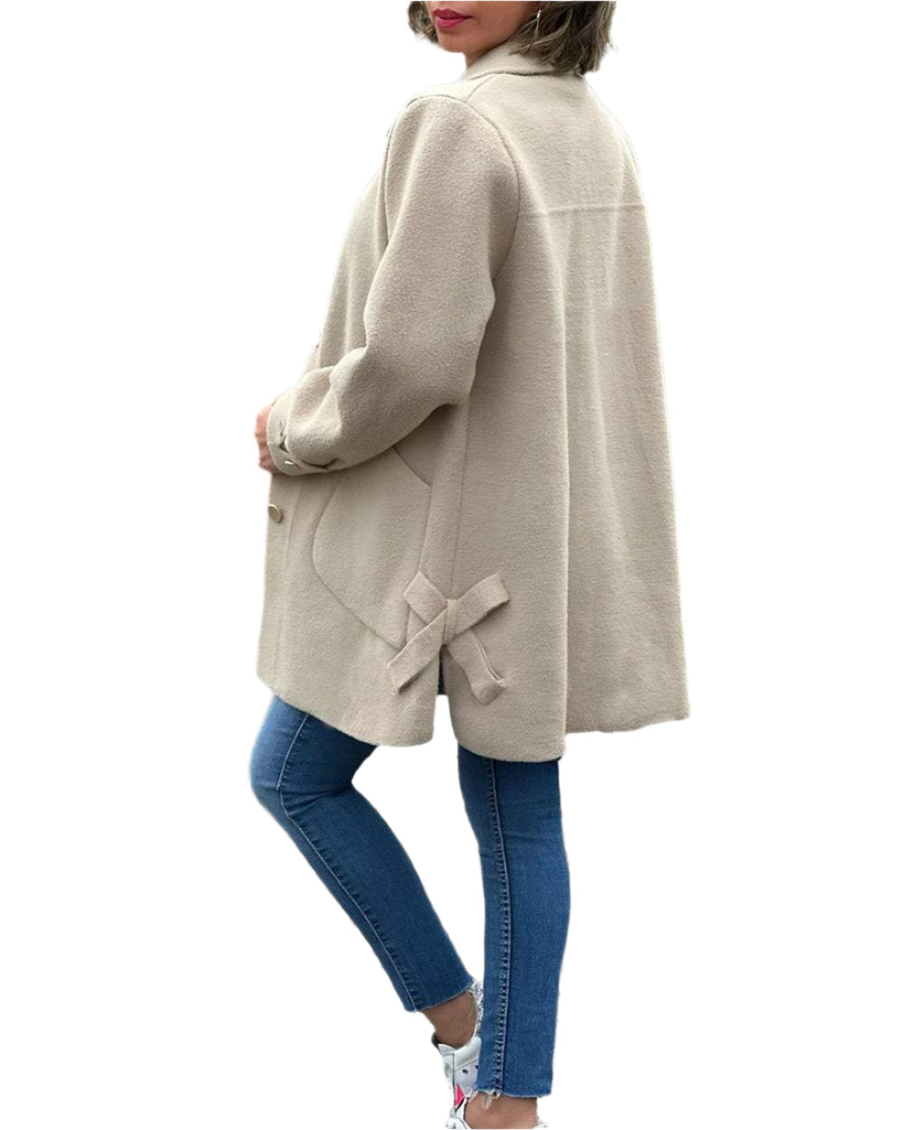 Clara Klassische Lange Damenjacke mit Knopfschluss und Seitentaschen