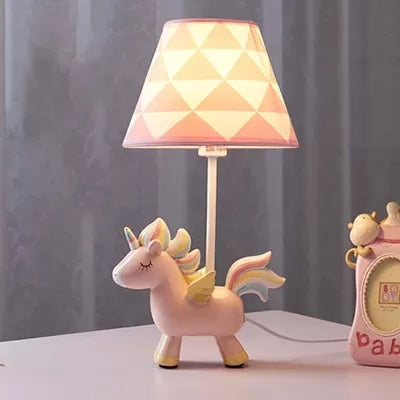 Dreamicorn – Schöne Einhorn Tischlampe für magische Schlafzimmer