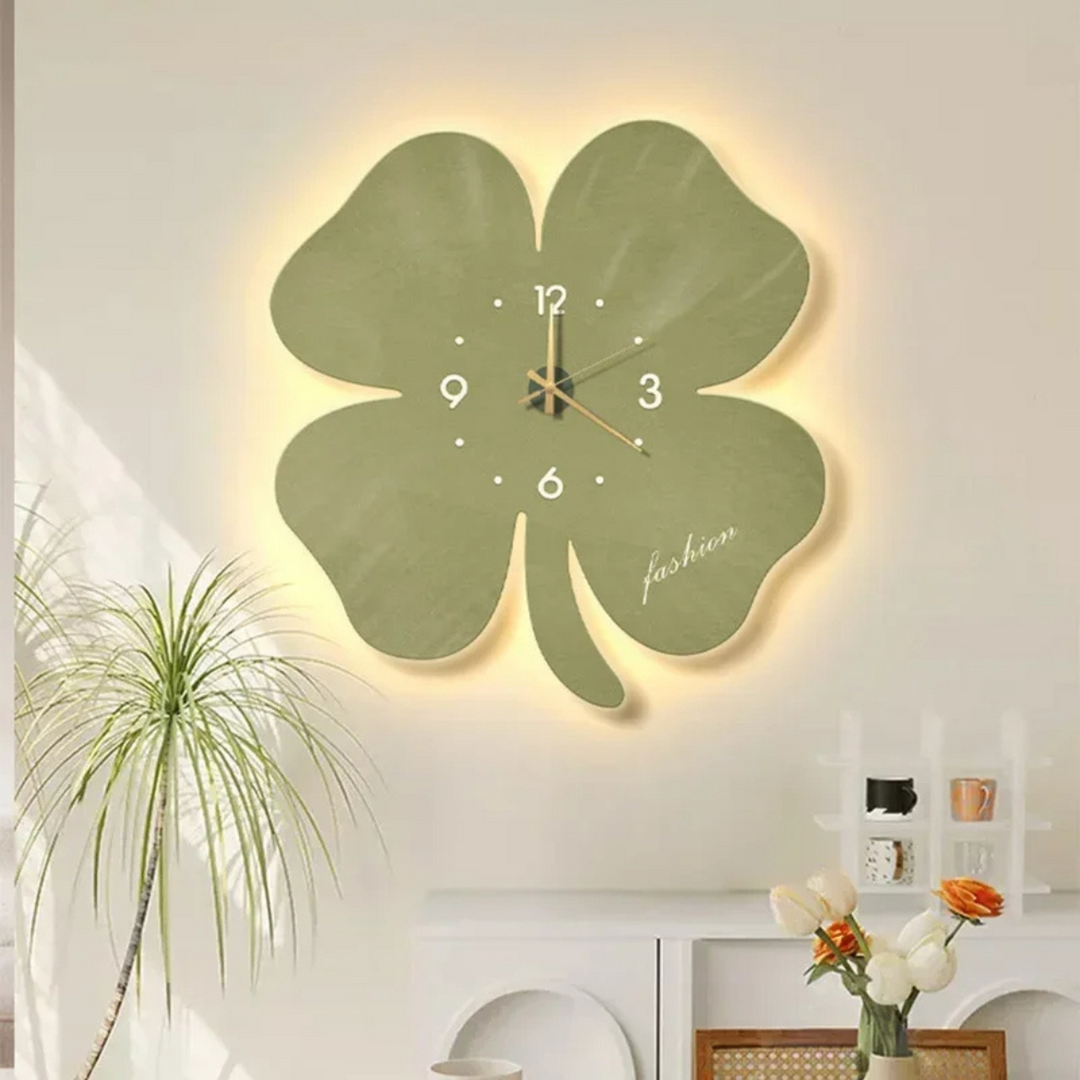 BloomGlow – Wand-Blumenuhr mit sanfter LED-Beleuchtung