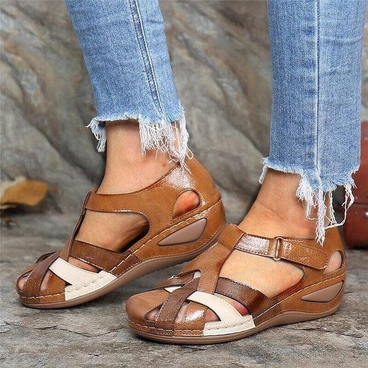 Demi – Elegante Kilesandalen mit Riemendesign und offener Zehe