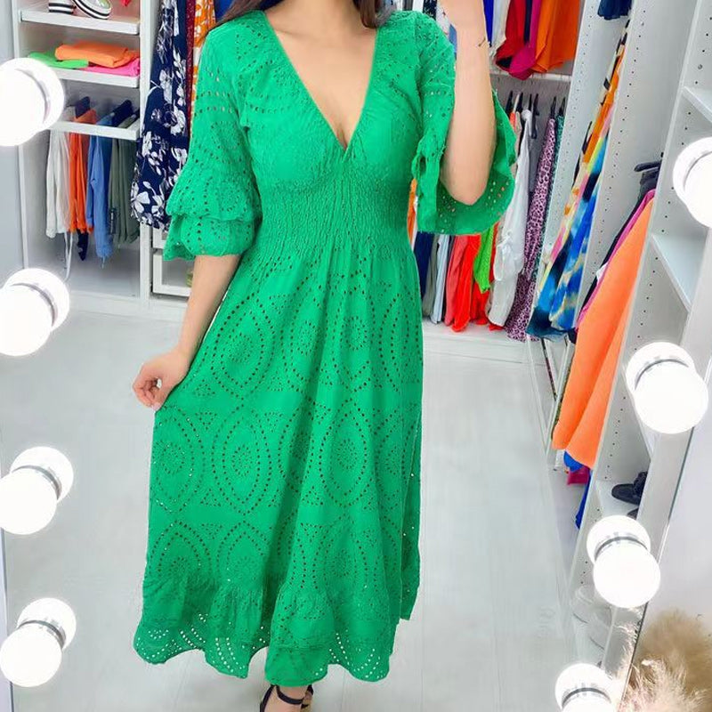 Rebecca - Bestickte Midikleid mit Rüschärmeln
