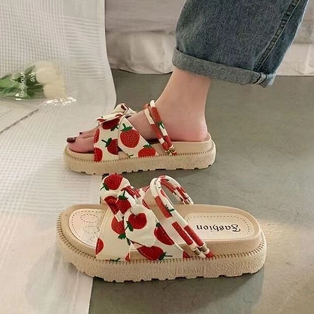 Phoebe - Luxuriöse Wildledersandalen