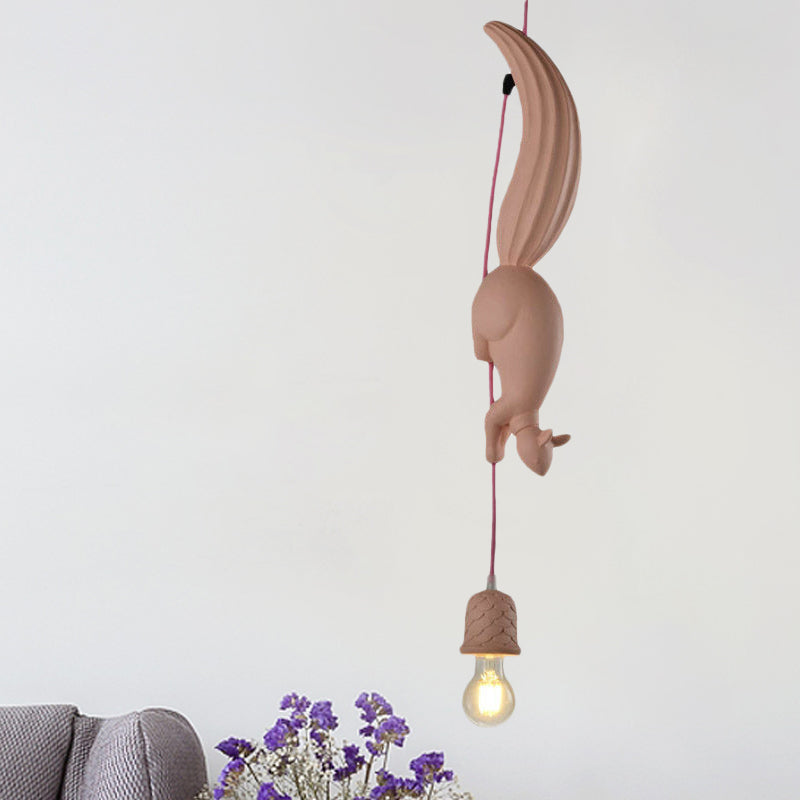 SquirrelGlow – Verspielt Pinecone Pendelleuchte