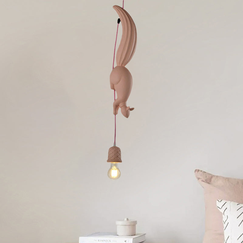 SquirrelGlow – Verspielt Pinecone Pendelleuchte