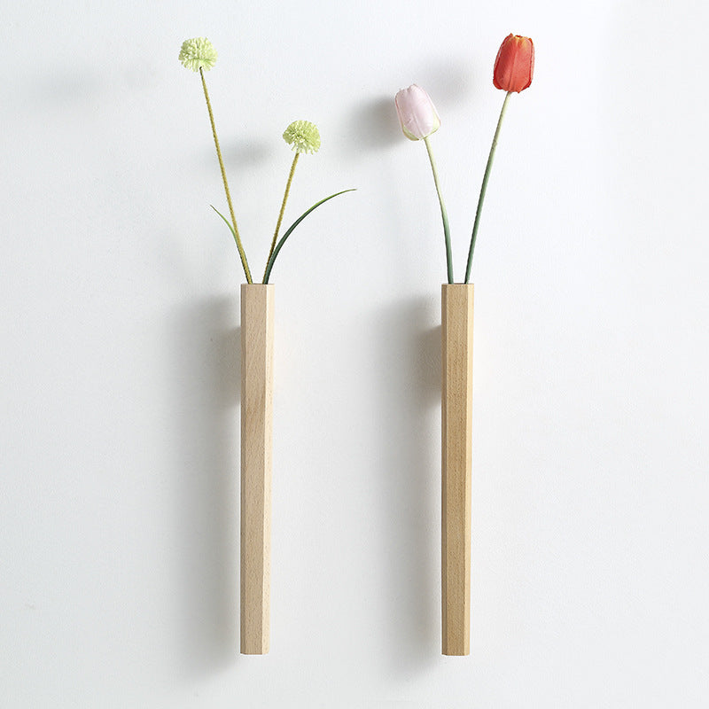 FloraFrame – Minimalistischer Wandvase aus Holz
