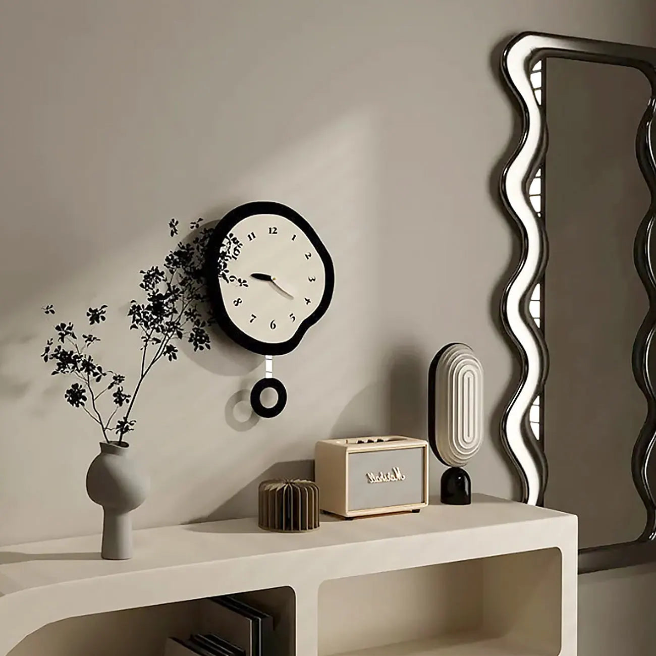 CalmChime - Modernes stilles Wanduhren mit künstlerischer Form