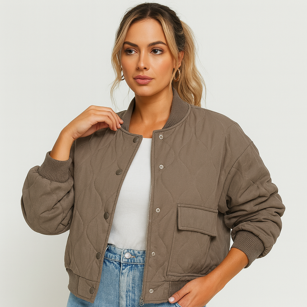 Kurze Bomberjacke Karina – Gerippte Abschlüsse und seitliche Taschen für Damen