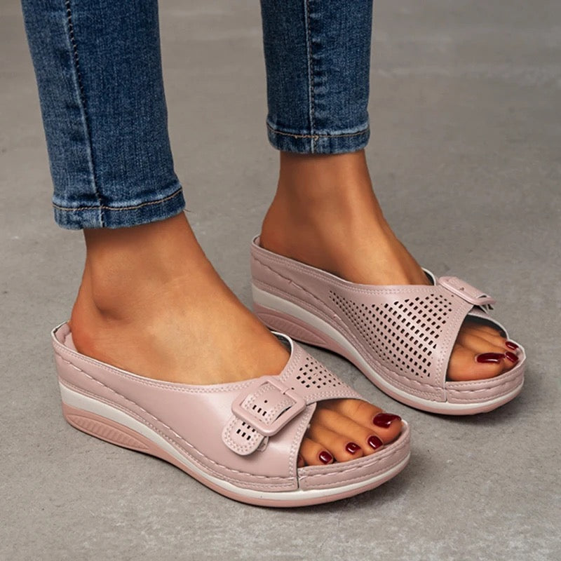 Vergie - Chic Kileabsatzschuh mit Spannendetails