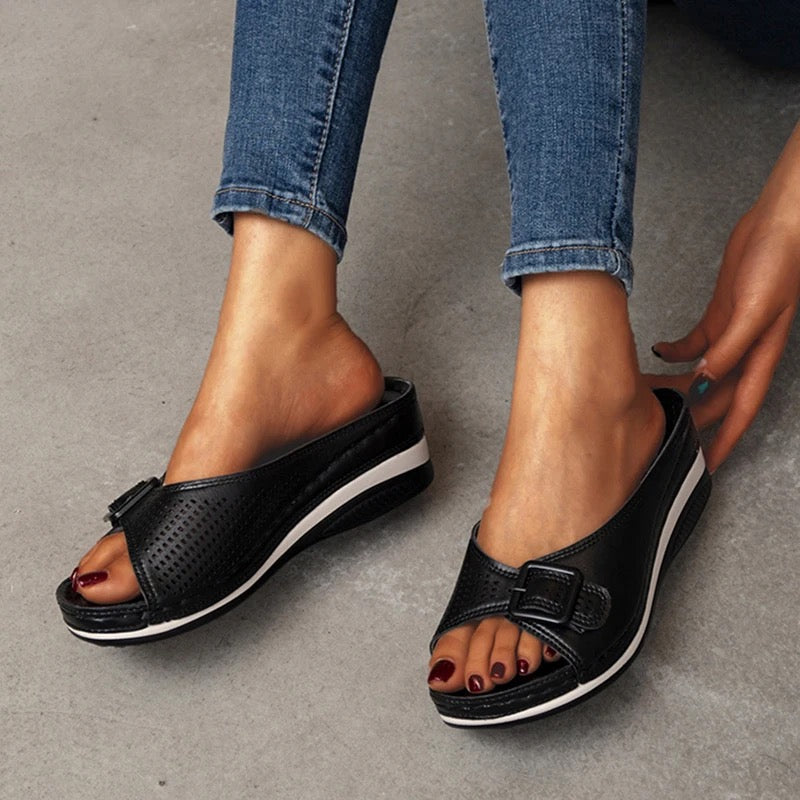 Vergie - Chic Kileabsatzschuh mit Spannendetails