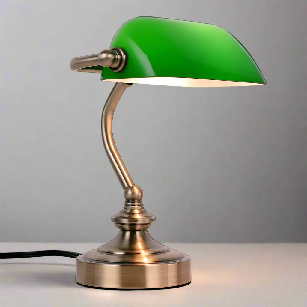 EleganceShade - Vintage Verstellbare Schwenkarmlampe
