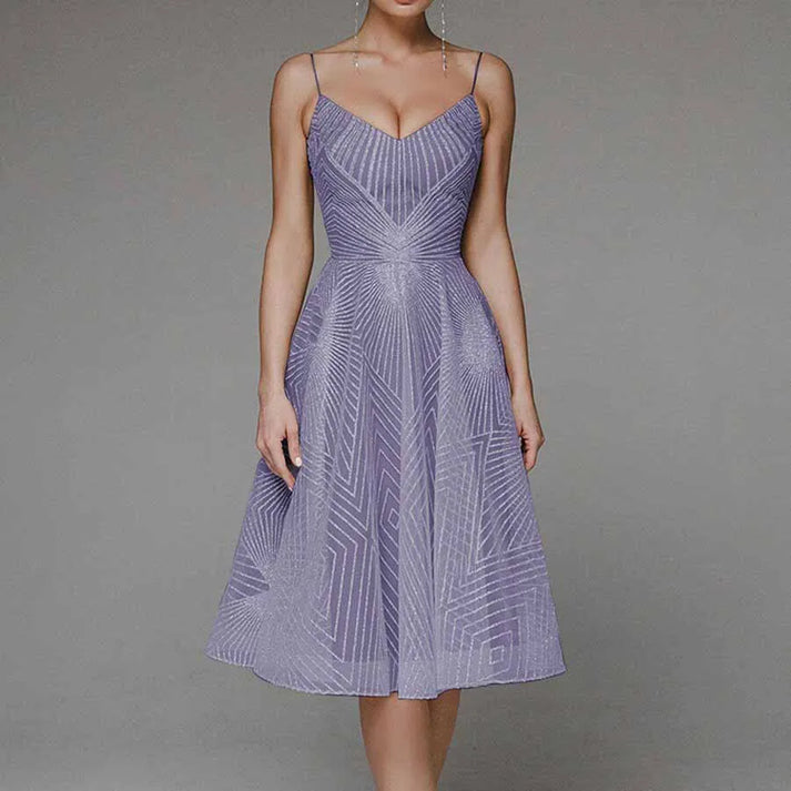 Mandy - Stilvolle Kleid mit offenem Rücken