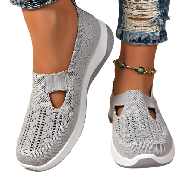 Liva - Atmungsaktive Slip-On Schuhe mit Ausschnittdetails