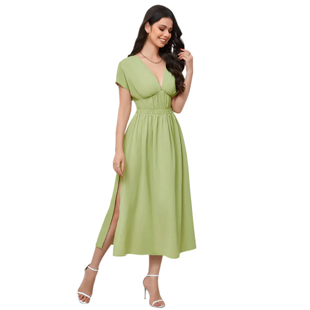 Sassa - Elegantes V-Ausschnittkleid mit hohen Schlitzen