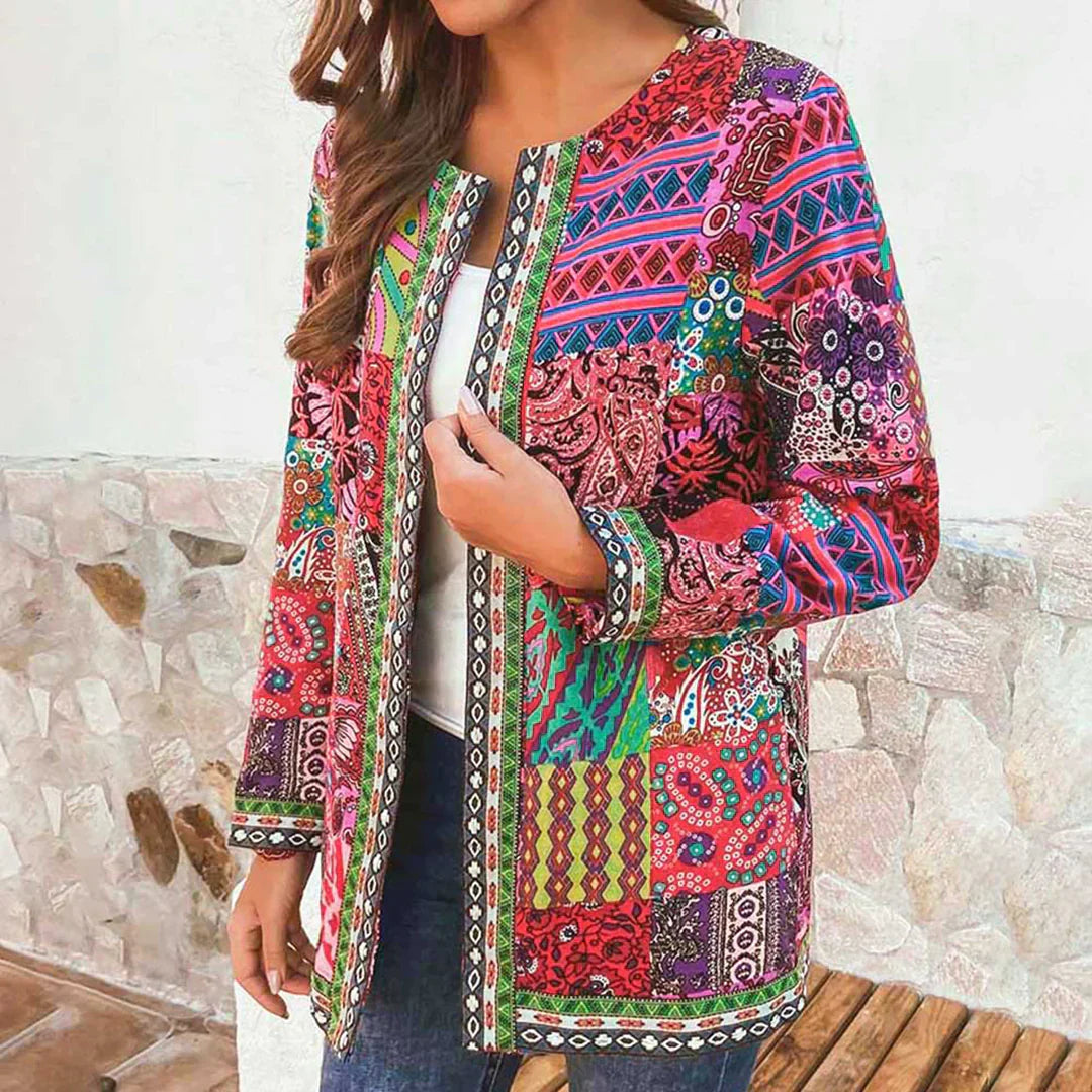 Nora – Klassische Strickjacke mit Rundhalsausschnitt