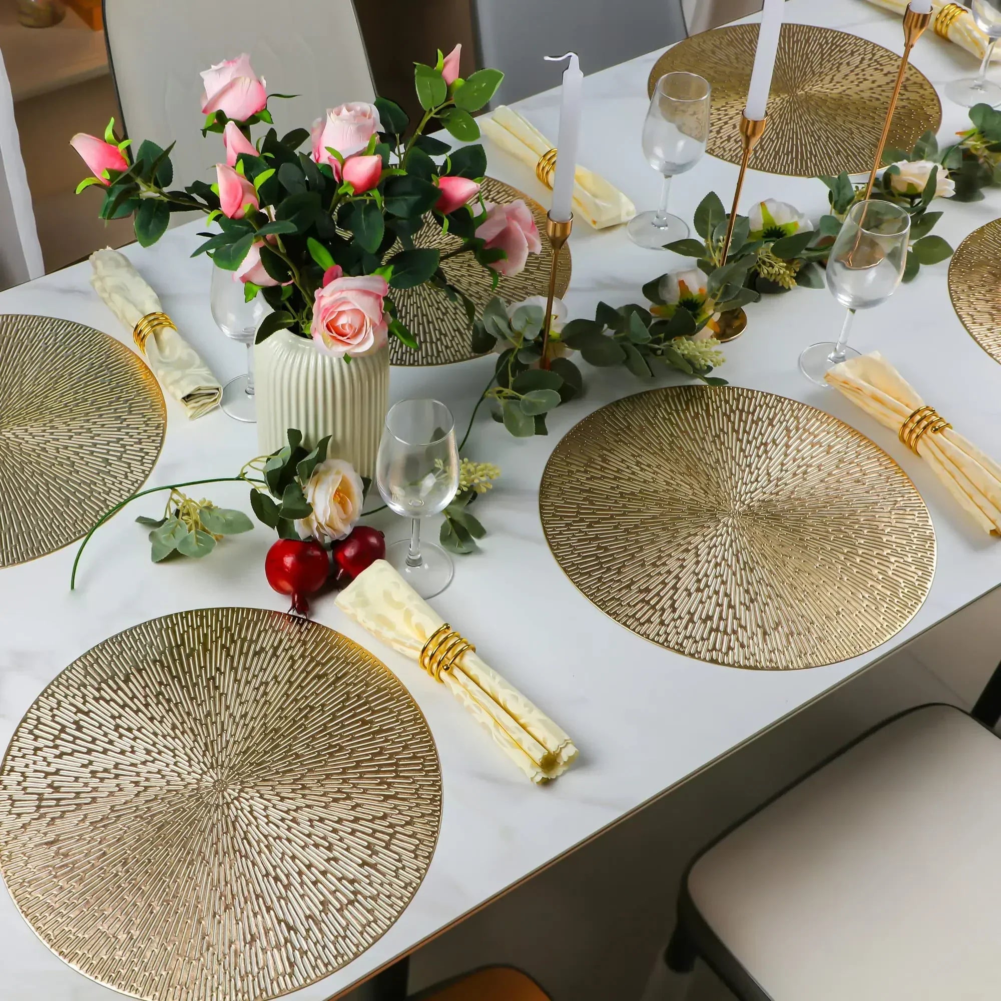 LuxuriaDining - Metallische runde Platzsets