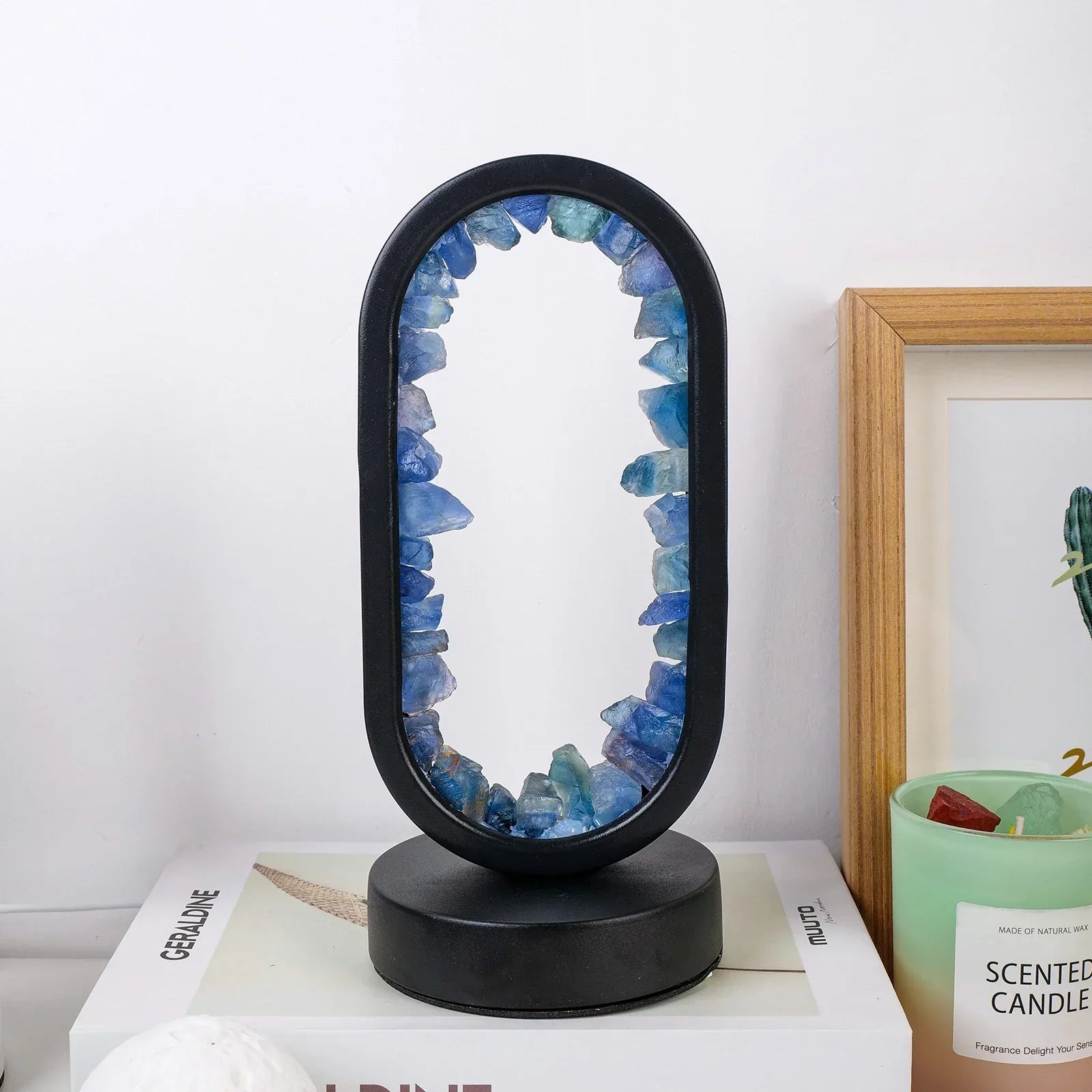 AmethystGlow – Ruhe und moderne Eleganz Ovaler Kristall-LED-Lampe