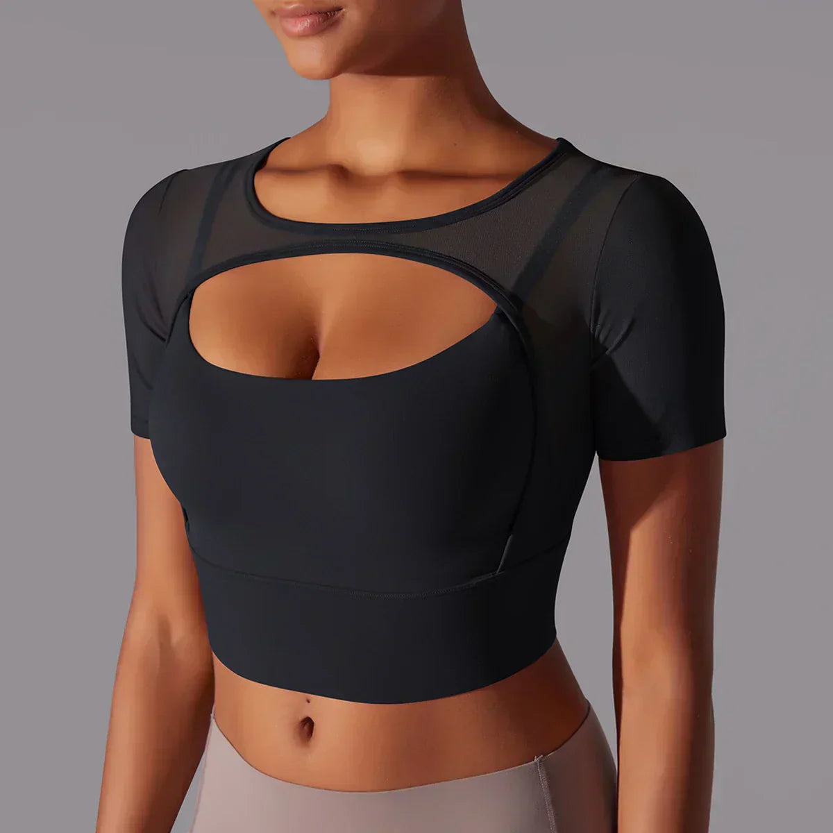 Danielle - Kurzärmliges Sporttop mit Ausschnitt für Frauen