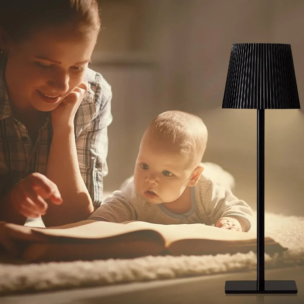 Klassische LED-Tischlampe mit Sensor