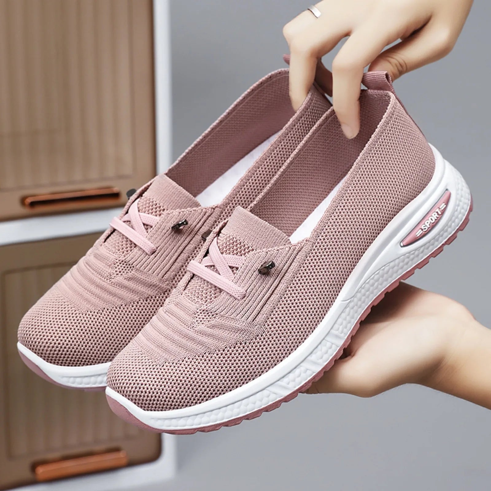 Mira Komfort Schlupfschuhe für Damen – Leicht und Atmungsaktiv für den Alltag