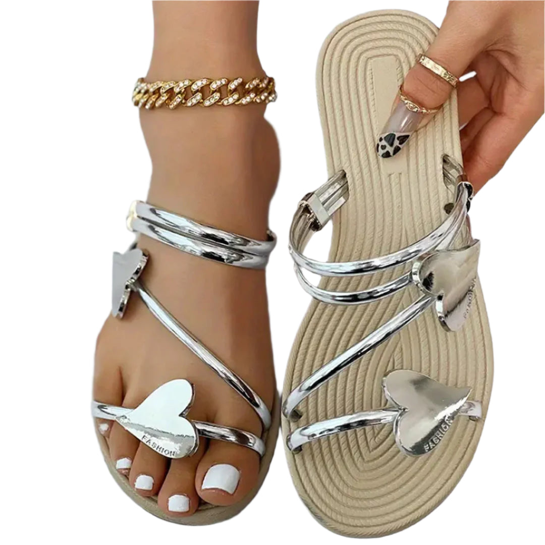 Marie - Elegante Sandalen mit herzförmigen Riemen