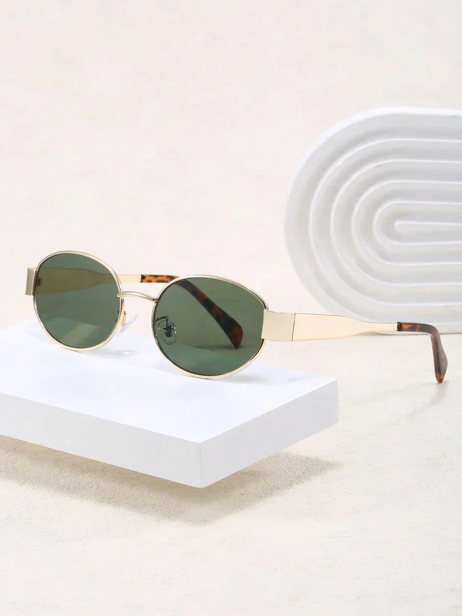 TimelessRetro: Vintage-inspirierte Sonnenbrillen für Frauen