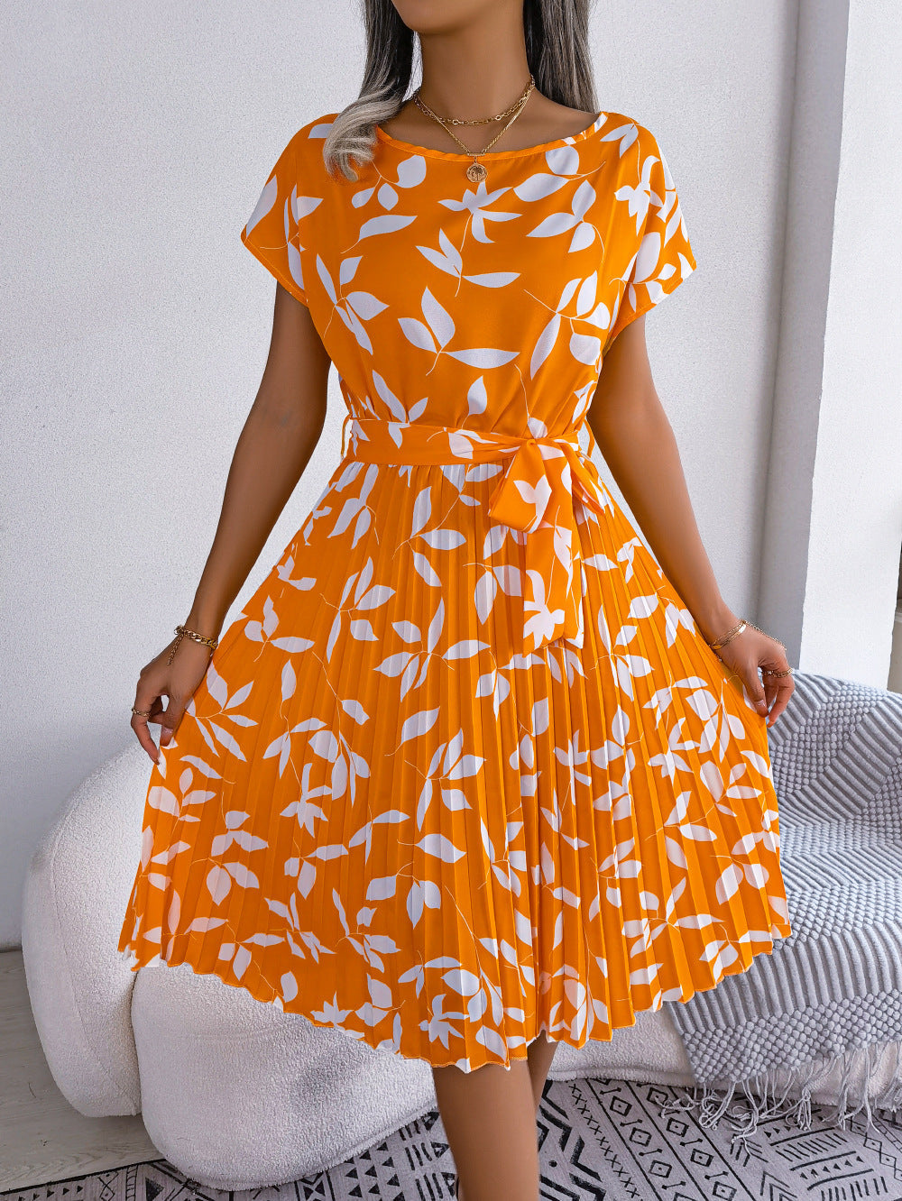 Aya - Plissierte Kleid mit Blättern