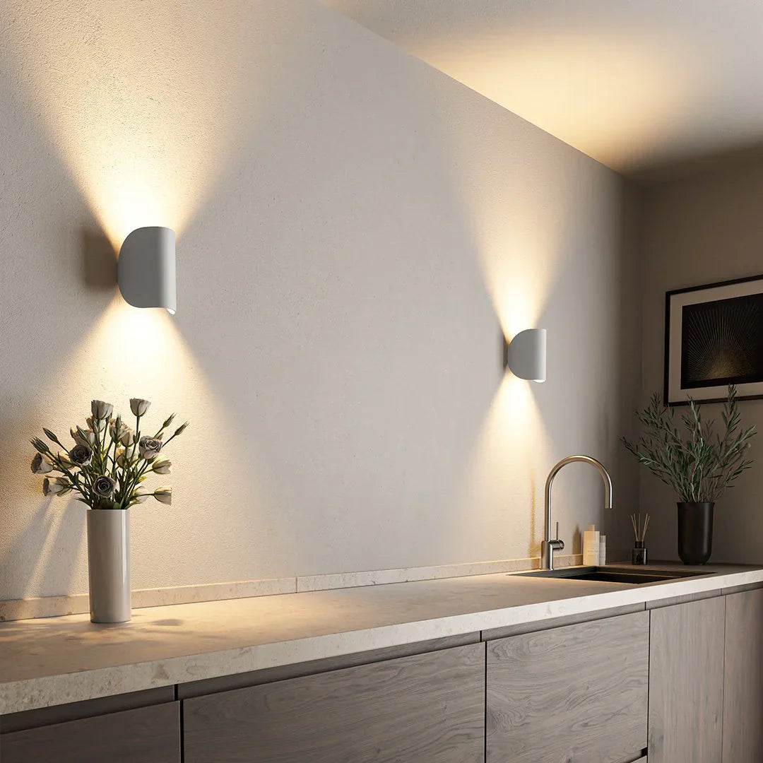 GlowEdge - Schlanke LED-Wandleuchte