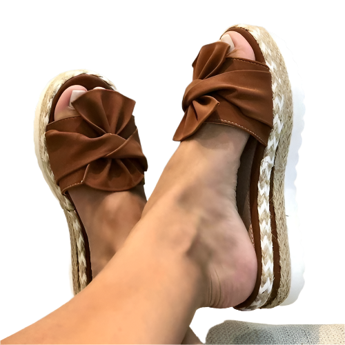 Samantha - Legere Keilsandalen mit Schleifen