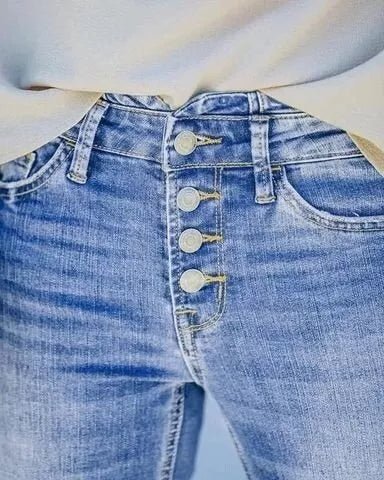 Nora - Jeans mit hoher Taille und Knopfverschluss