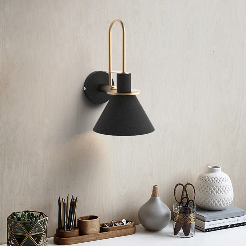GlowMax – Moderne verstellbare Wandleuchte