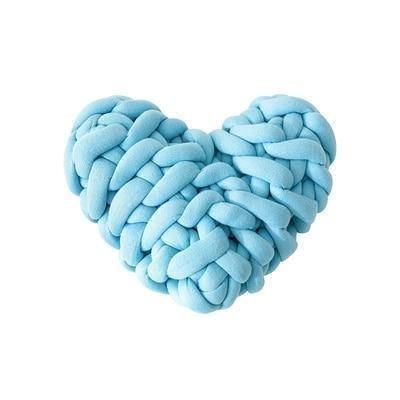 LoveTwist - Herzförmiges Strickkissen