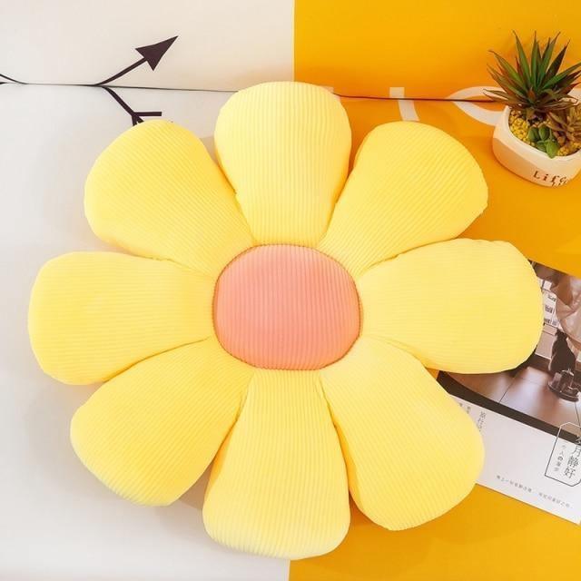 FloraNest | Elegantes blüteninspiriertes Kissen