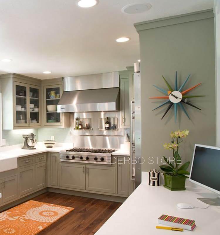 StellarTime – Retro-Wanduhr im Mid-Century-Modern-Stil mit Sternen