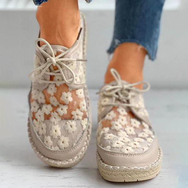 Jasmin - Lässige floral Schnürschuhe