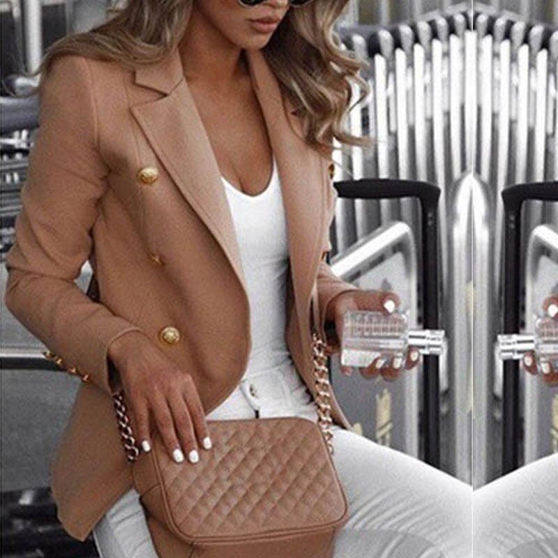 Sophie – Langärmliger Blazer mit goldenem Knopf